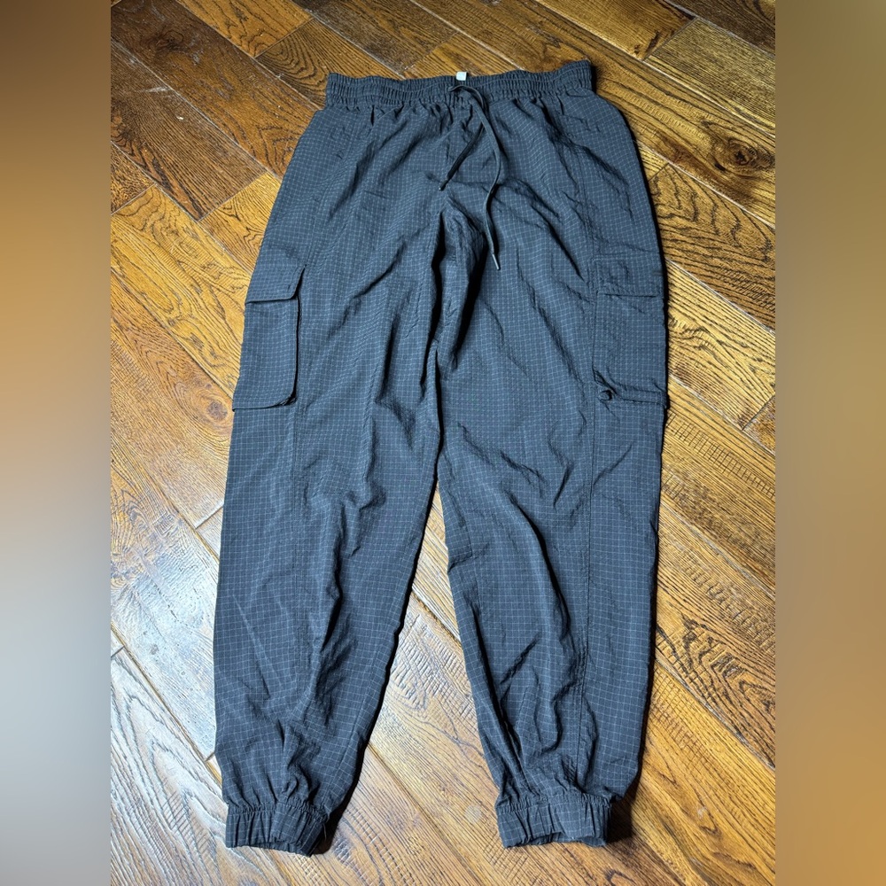 Fabletics Lightweight Ripstop Women’s Jogger Pant… - image 1